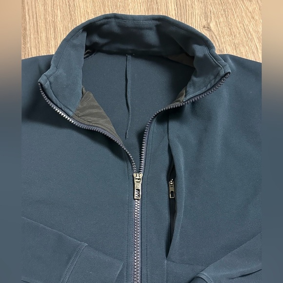 Lululemon Jacket - Picture 4 of 6